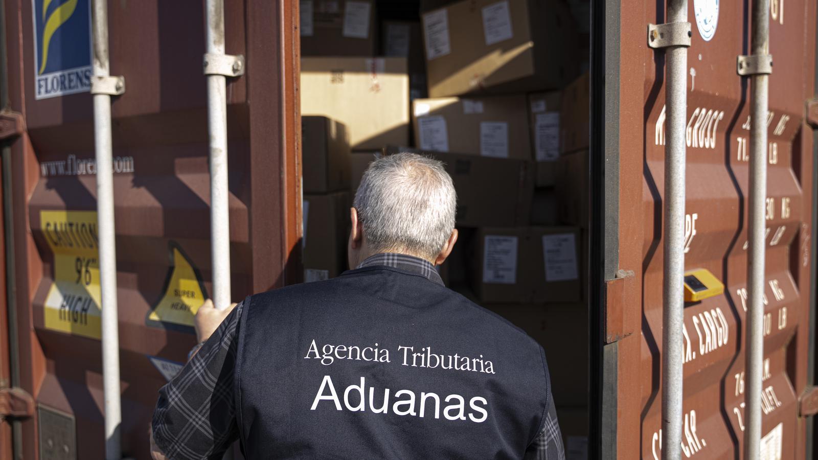 27 kg of cocaine seized in Gioia Tauro in a container of bananas