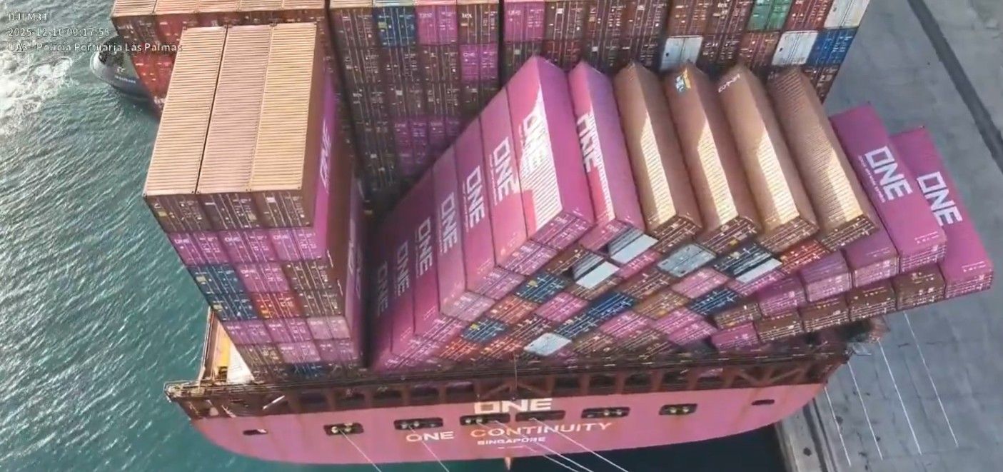 ONE Continuity ship arrives at Las Palmas after losing containers overboard