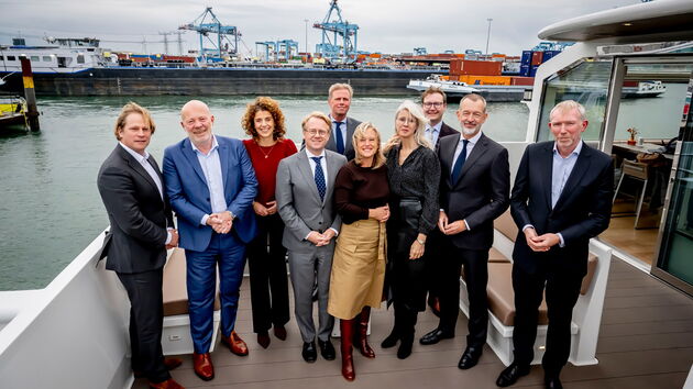 Port of Rotterdam : Study into shortage of space in the port and improving the living environment