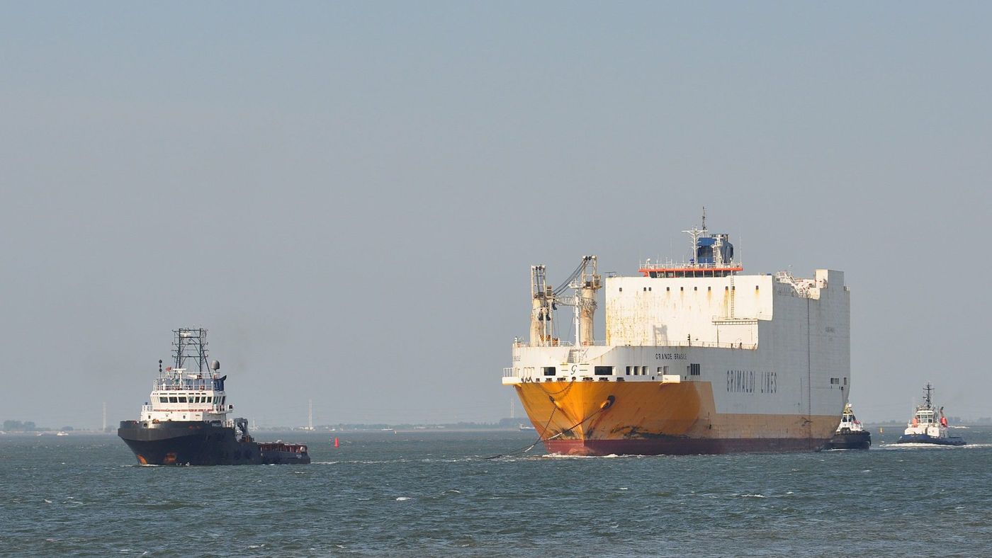 Grimaldi’s Grande Brasile set on fire en route to Aliaga (Türkiye)