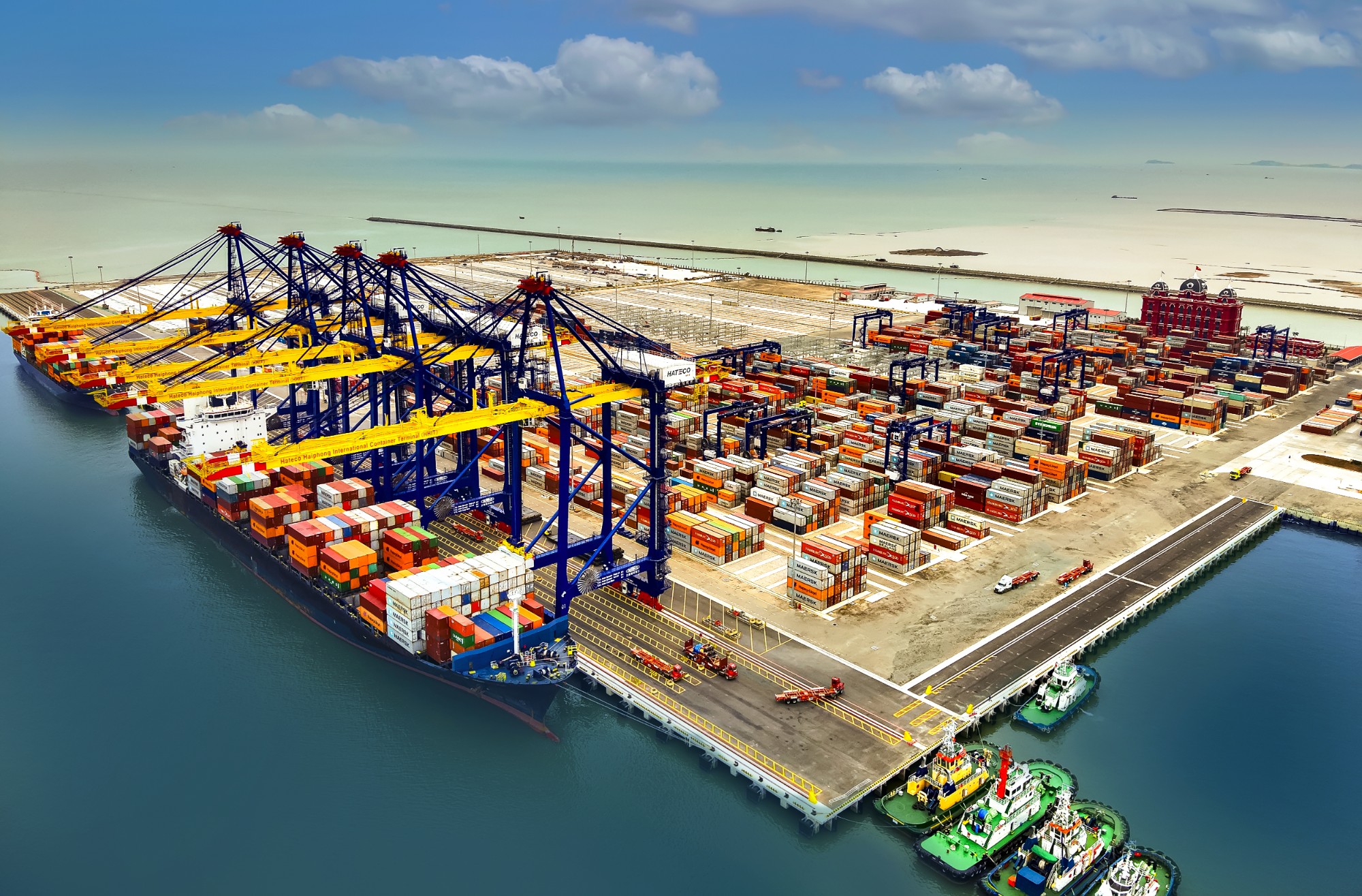 APM Terminals becomes minority shareholder and operating partner in Hai Phong