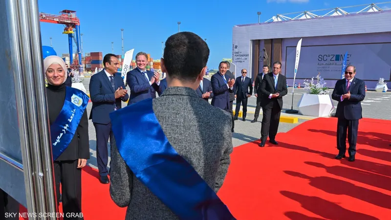 Sisi inaugurates maritime stations in the Suez Canal Economic Zone