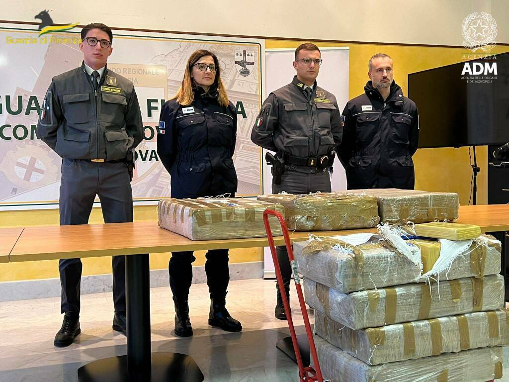 Cocaine seized in the ports of Gioia Tauro and Vado Ligure -Italy