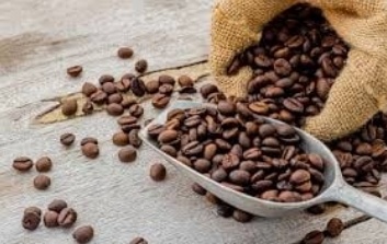 The impact on the coffee sector is a result of the blockage of the Strait of Hormuz.