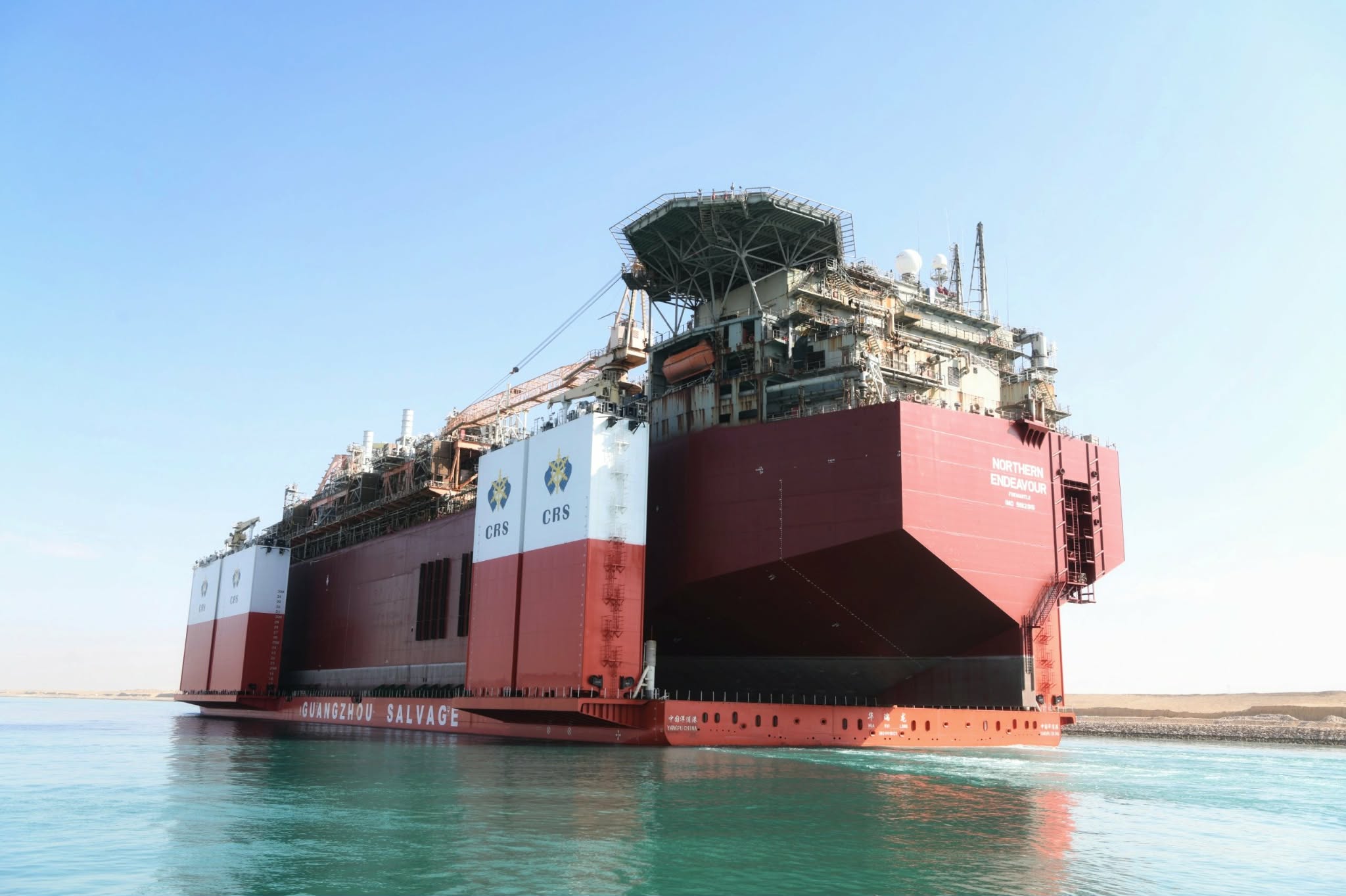 The Suez Canal witnesses the Traffic  one of the world's largest Heavy Lift Vessel ( Photos ) .